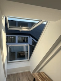 Velux balcon (vue 2) placé par ACA Rénovation SRL chez Velux Belgium à Wavre