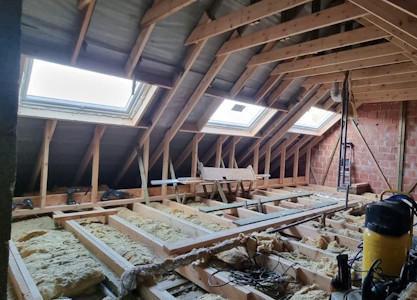 Aménagement d'un grenier à Nivelles - Volume récupéré après la transformation de charpente préfabriquée