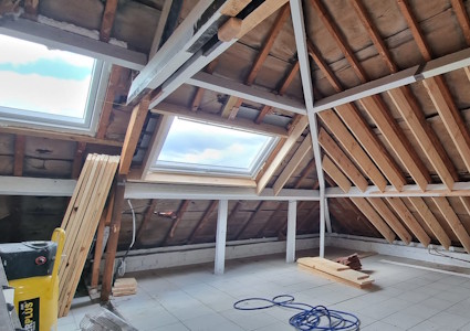 Aménagement d'un grenier à Braine L'Alleud - Combles à l'état brut