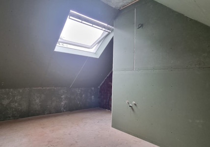 Aménagement d'un grenier à Mons - Placement des plaques de plâtre dans la salle de bain